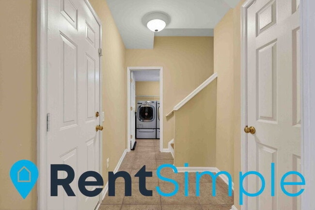 Building Photo - 7506 Lamoyne Ct