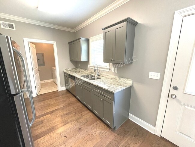 Building Photo - 4BR/4.5BA For Rent