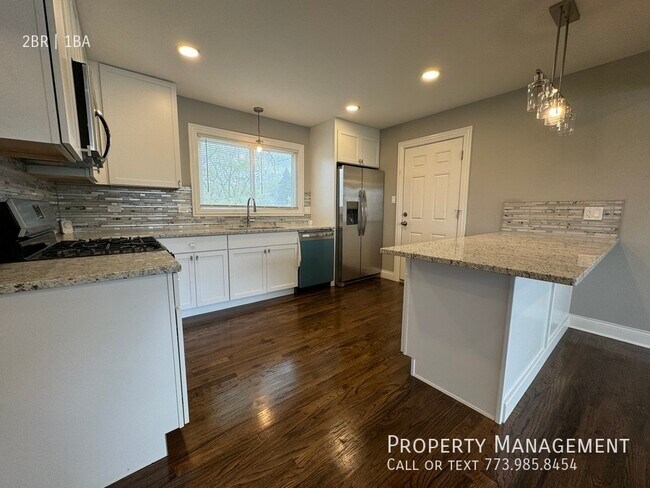 Building Photo - Alsip Area Completely Updated Ranch House ...