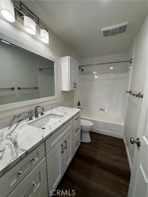 Building Photo - 26312 Los Viveros