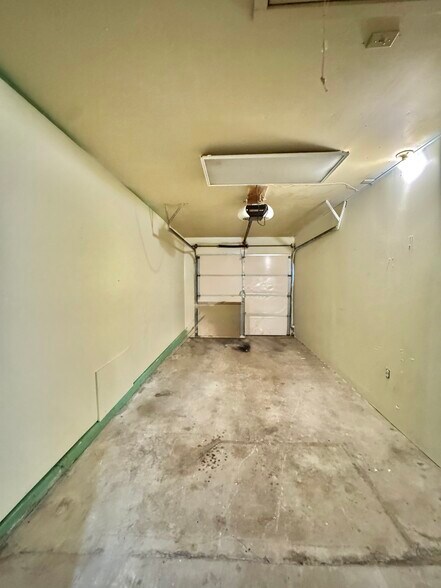 Building Photo - 1416 SW 96th St