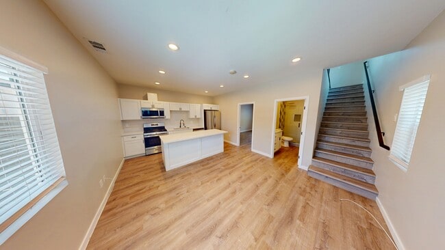 Primary Photo - 4935 63rd St