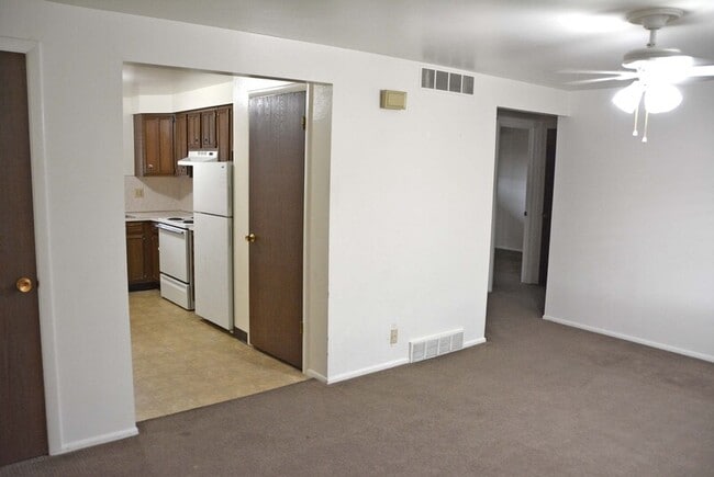 Building Photo - 1127 E 960 S