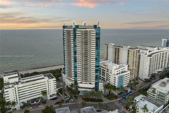Primary Photo - 6301 Collins Ave