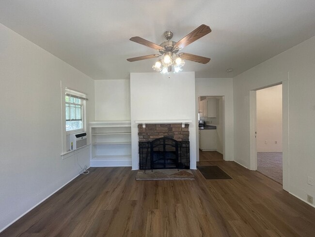 Building Photo - 9230 Curbaril Ave