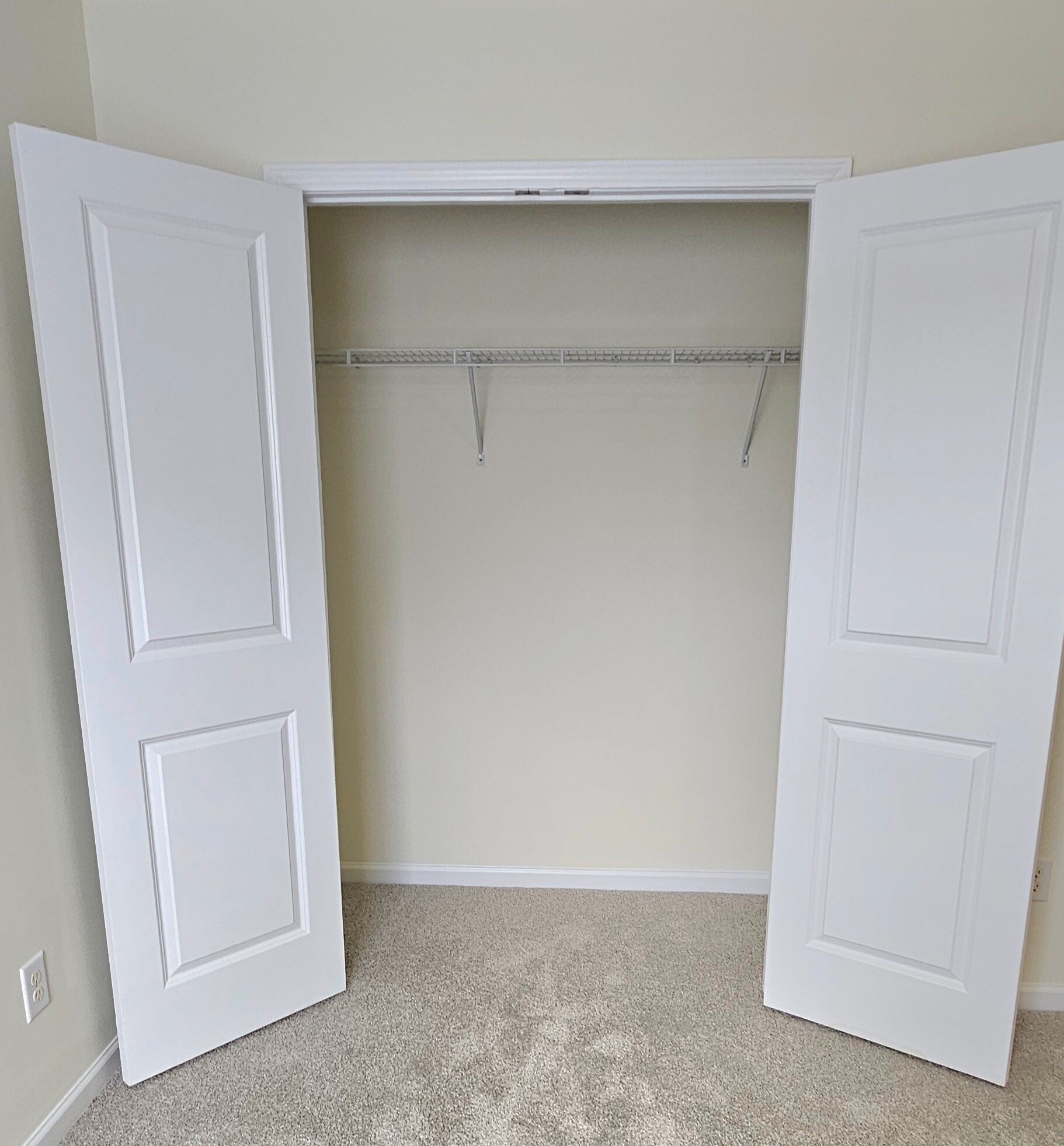 Building Photo - 401 Bear Tree Ct