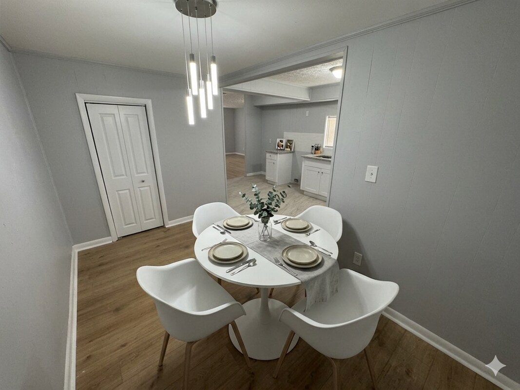 Building Photo - 3828 Rosetree Dr