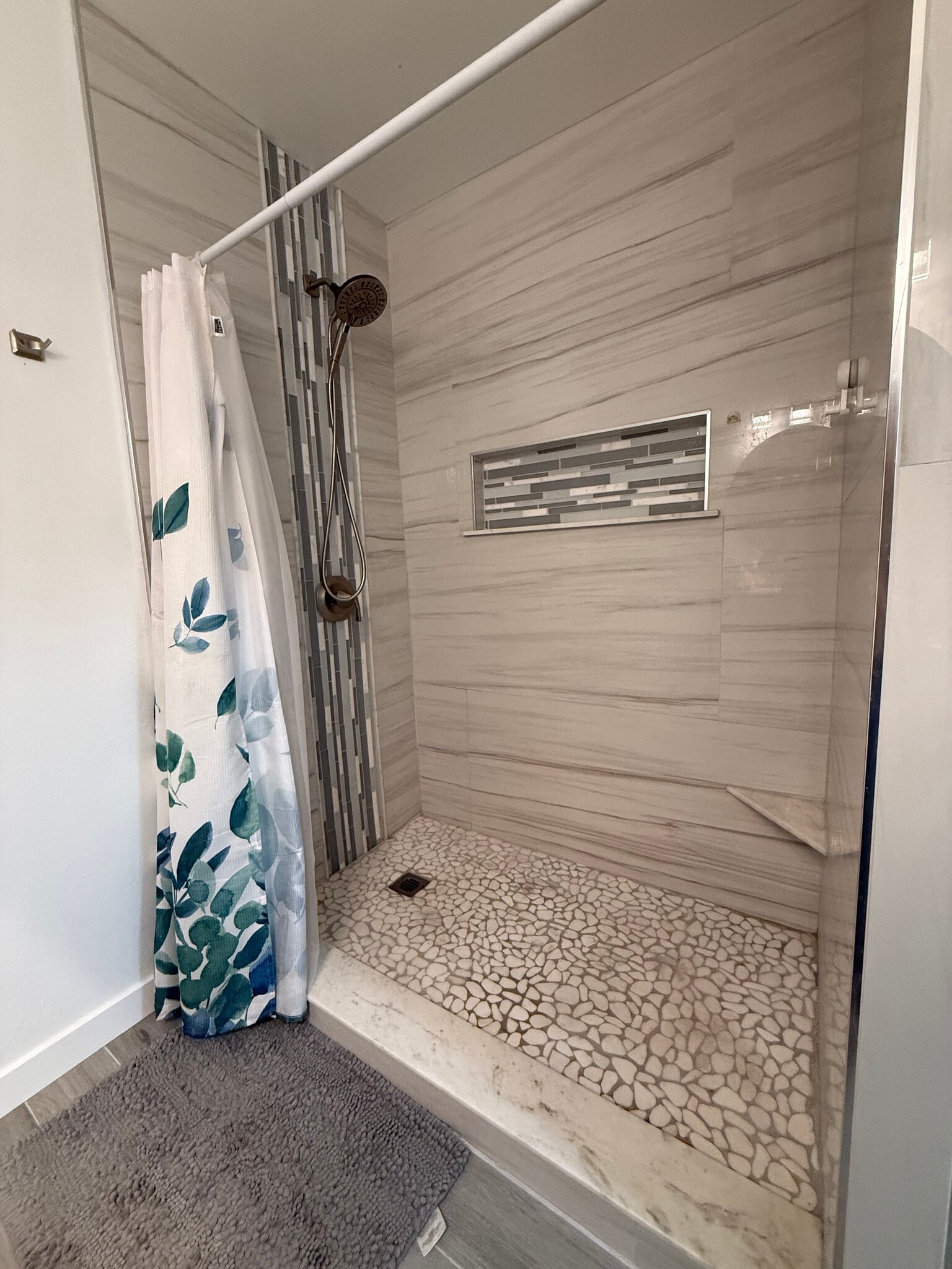 Tile shower - 444 Verde Ridge Ct