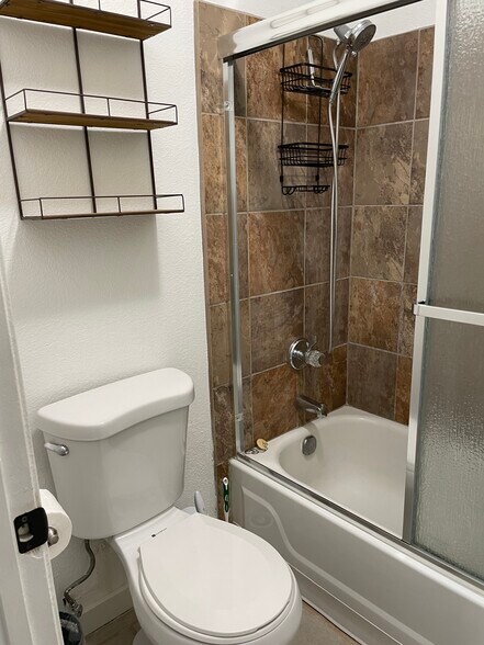 Building Photo - 1825 W Ray Rd