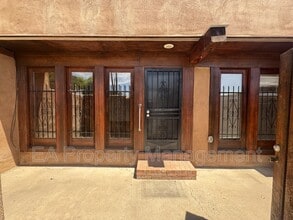 Building Photo - 921 Nashville Ave SW