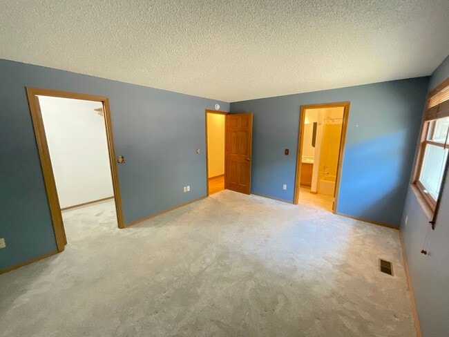 Building Photo - 4375 Cassidy St