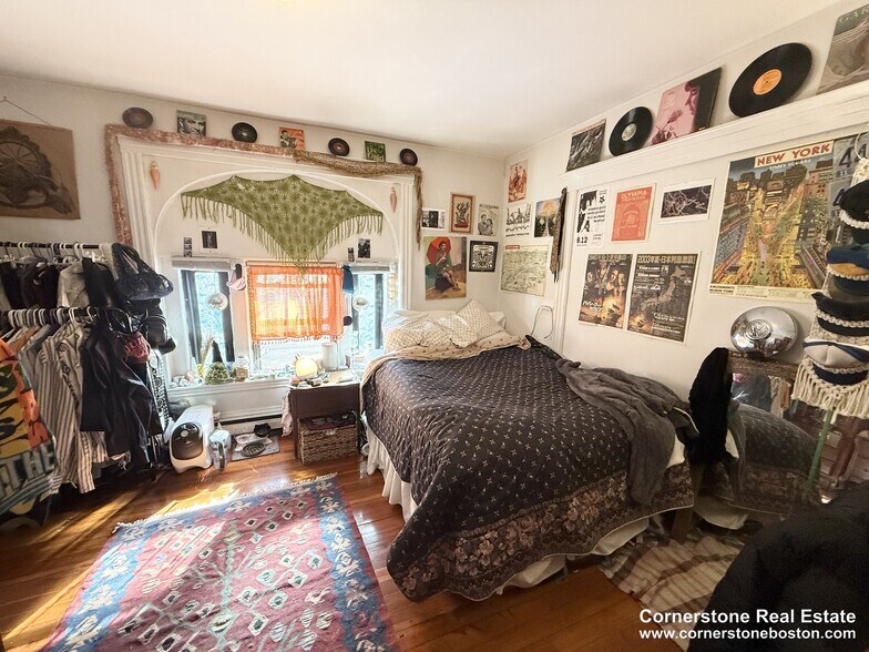 Building Photo - 60 Empire St