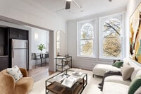 Building Photo - Landmark at Marshall Broad