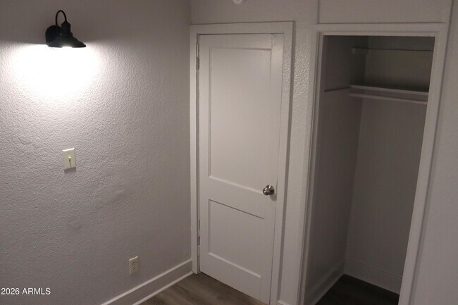 Building Photo - 540 Graham Pl