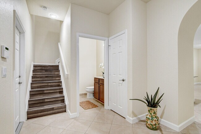 Building Photo - 10366 Wellington Parc Dr
