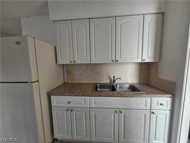 Building Photo - 423 Morgan Cir S