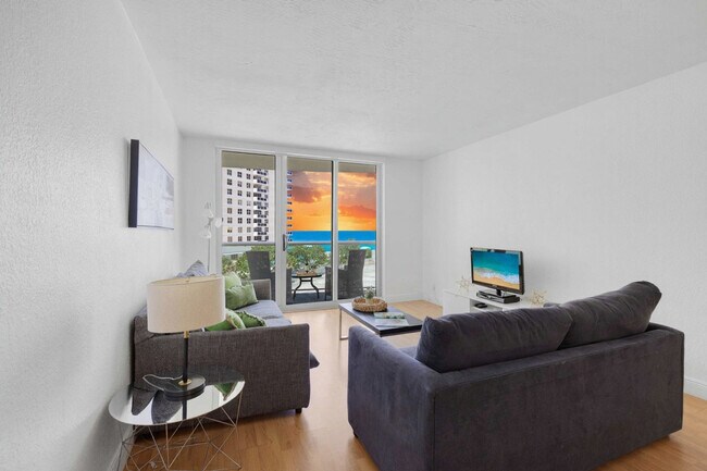 Building Photo - 3801 S Ocean Dr