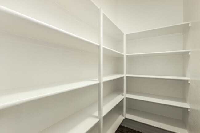 Building Photo - Beautiful 4 bedroom 2.5 bathroom home with large open floorplan in Queen Creek!