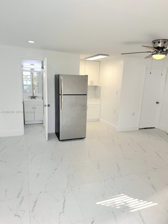 Building Photo - 11517 SW 34th Ln