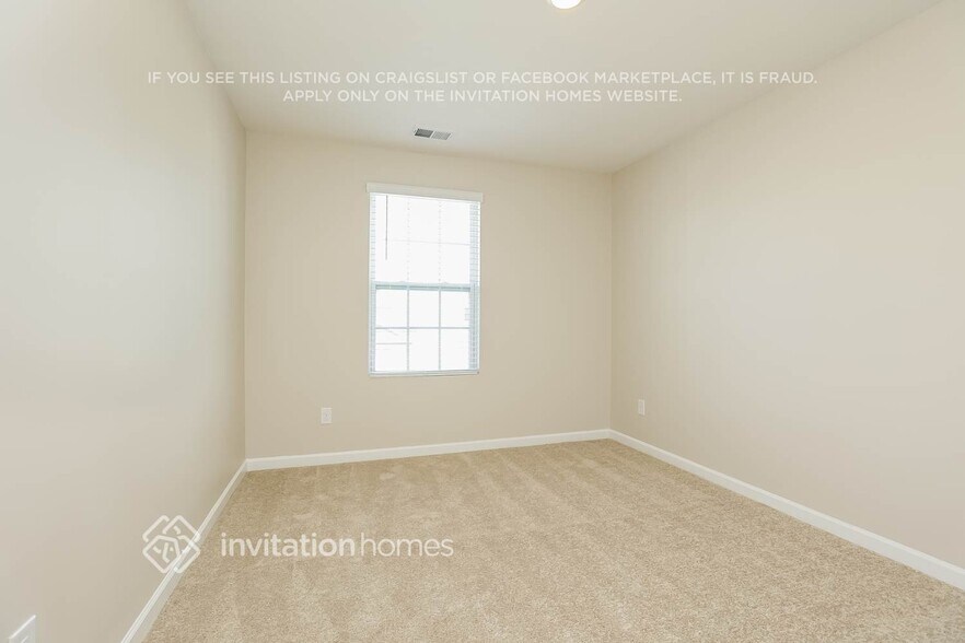 Building Photo - 842 Long Leaf Rd