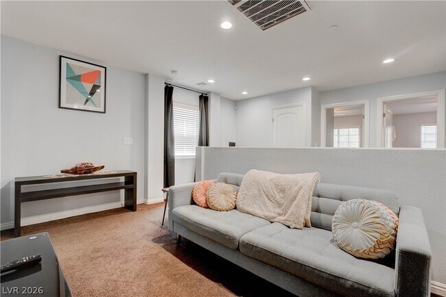 Building Photo - 48 Jasmine Point St