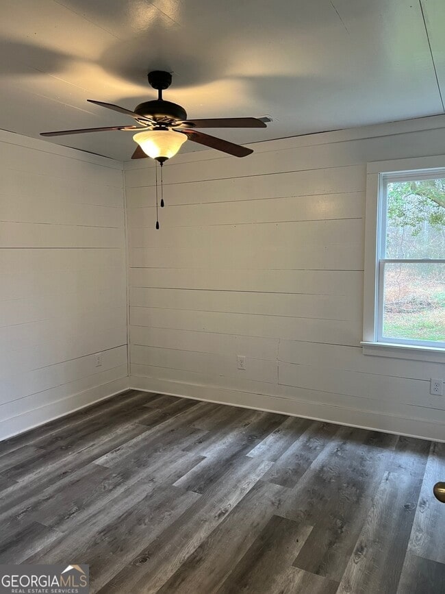 Building Photo - 267 Fred Loggins Rd