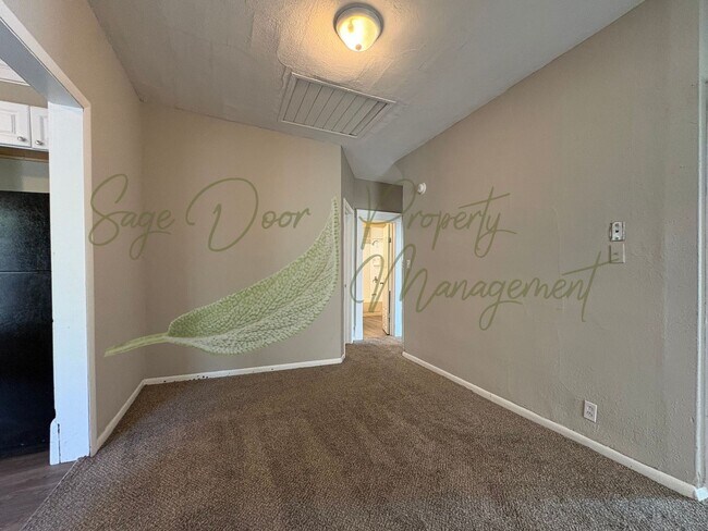 Building Photo - 102 Kansas City Ave S