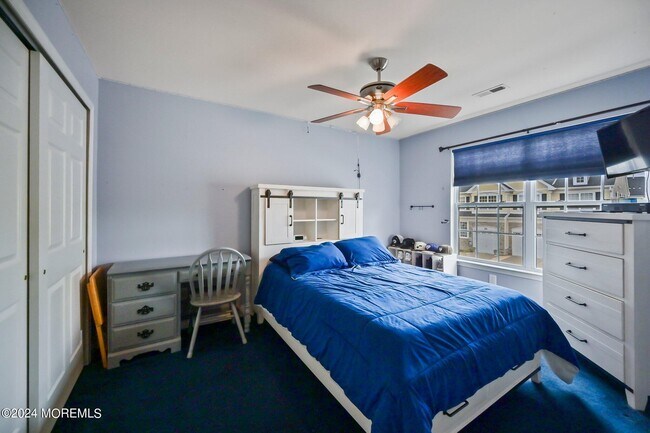 Building Photo - 94 Brookfield Dr
