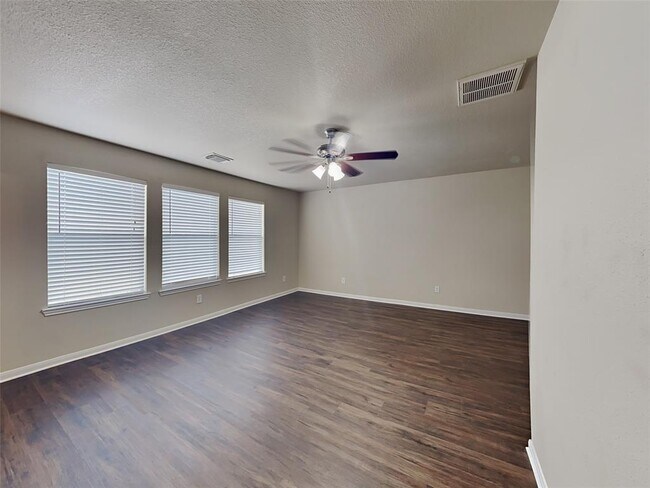 Building Photo - 3743 Jewel Point Dr