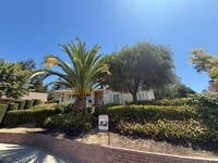 Building Photo - Stunning three-story home located in the c...