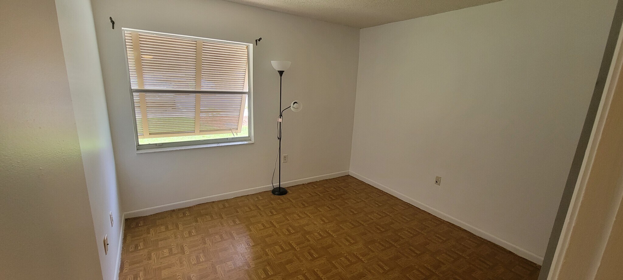 2ND BED - 140 Orchid Woods Ct