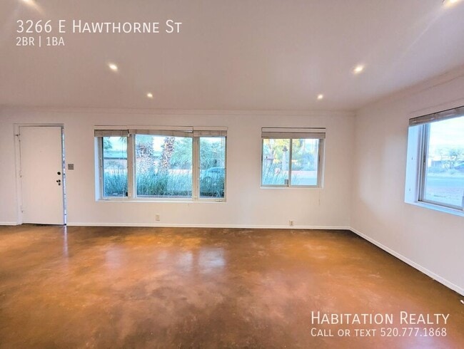 Building Photo - 3266 E Hawthorne St