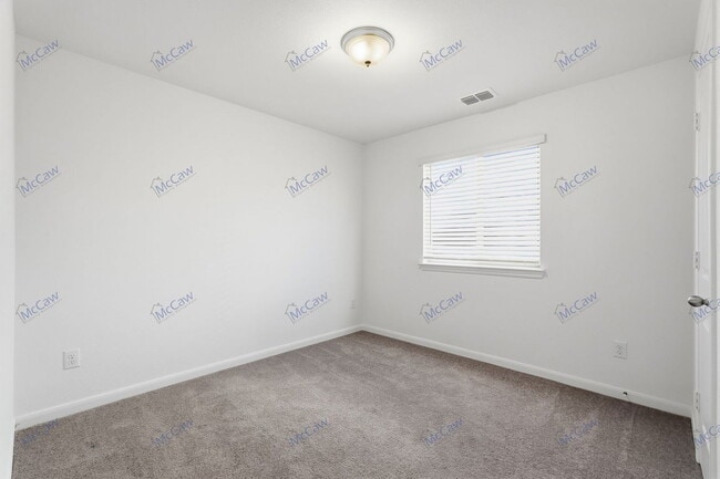 Building Photo - 3100 Trina St