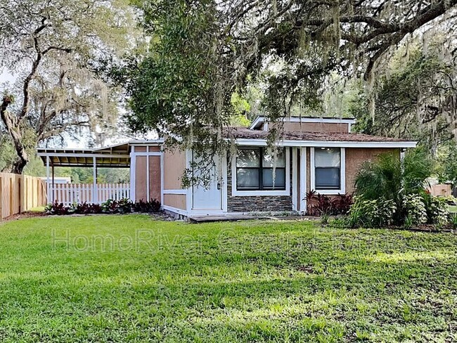 Primary Photo - 416 E Welch Rd