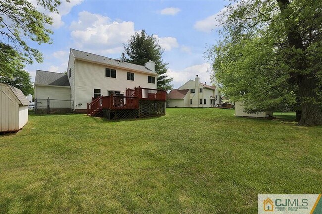 Building Photo - 160 Buttonwood Dr