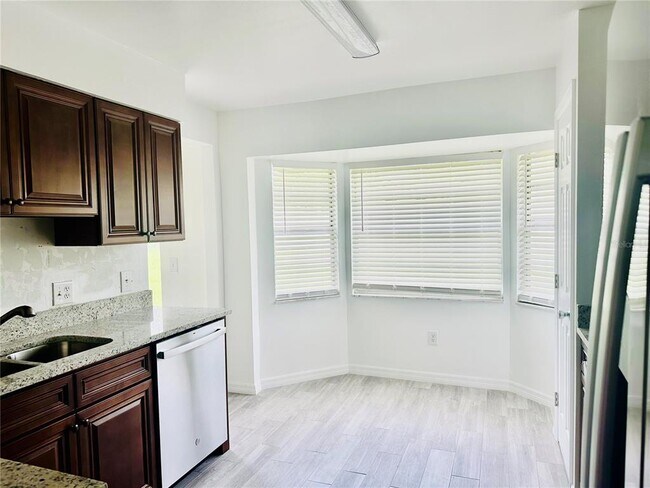 Building Photo - 2532 Haulover Blvd