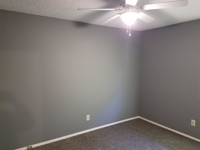 Building Photo - 1118 Austin Dr