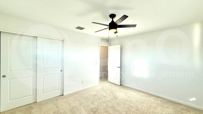 Building Photo - 40414 W Sunland Dr