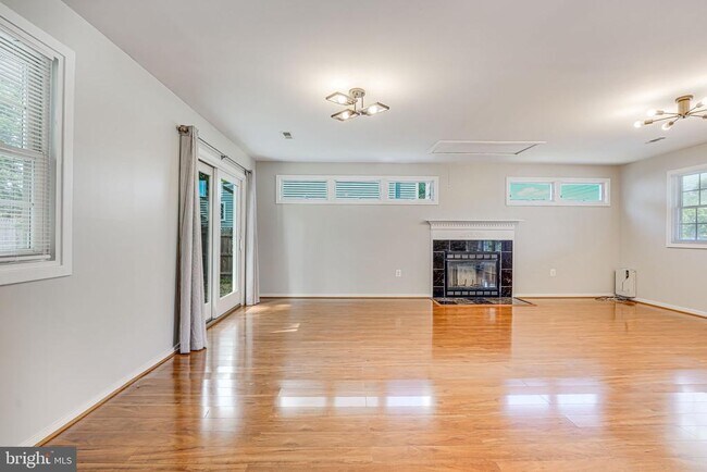 Building Photo - 5924 Cauba Ct