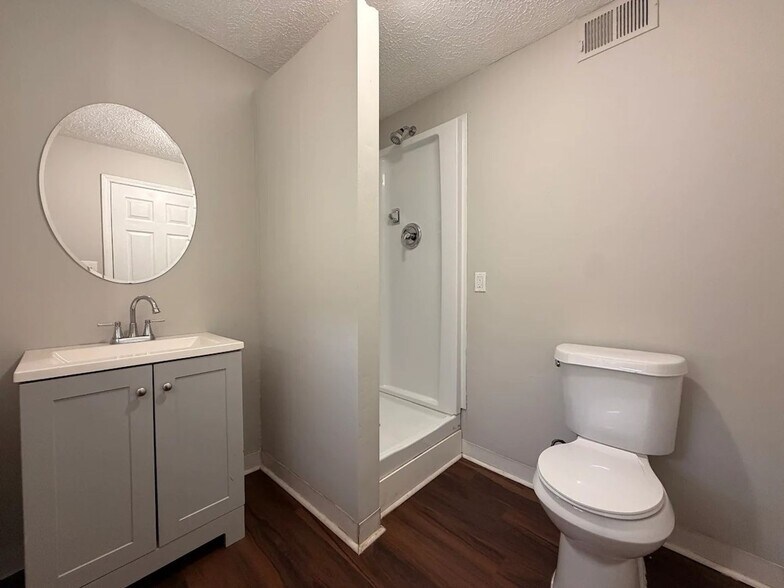 Building Photo - 4880 Hale Rd