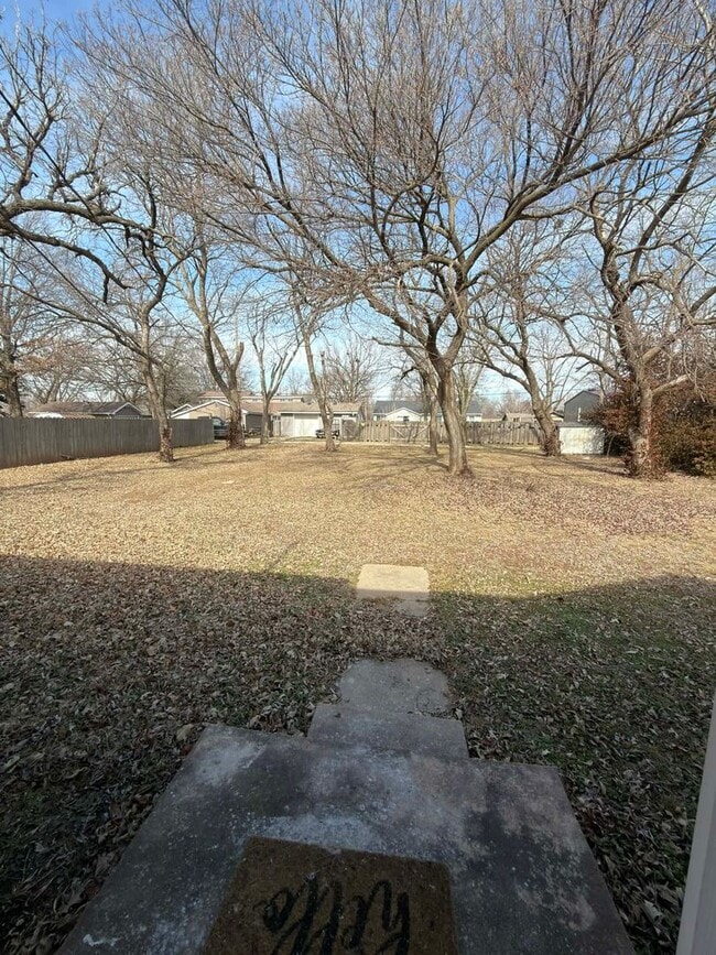 Building Photo - 814 High St