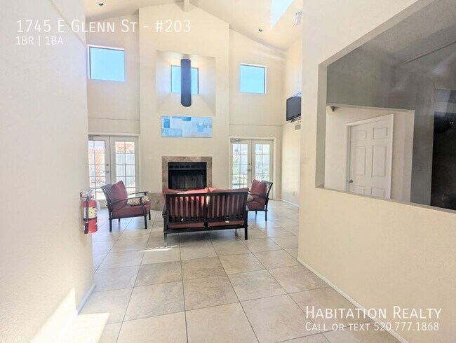 Building Photo - 1745 E Glenn St