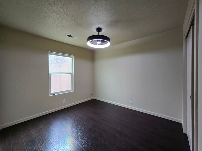 Building Photo - 7250 Via Verde