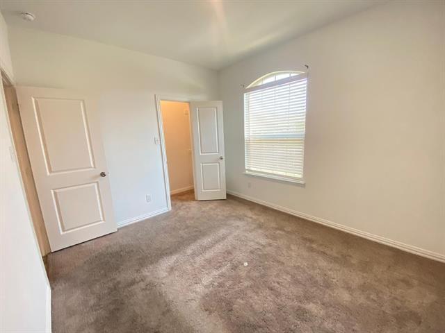 Building Photo - 1709 Lake Grove Dr