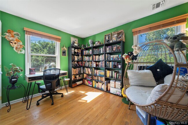 Building Photo - 108 S Hillside Ave