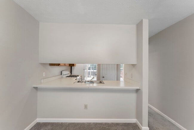 Building Photo - 3464 Kingswood Trail