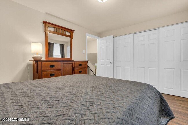 Building Photo - 310 Falcon Dr