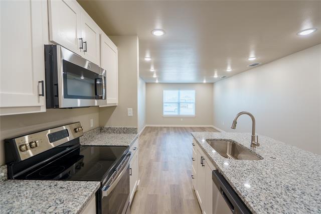 Building Photo - 2626 Baron Ave