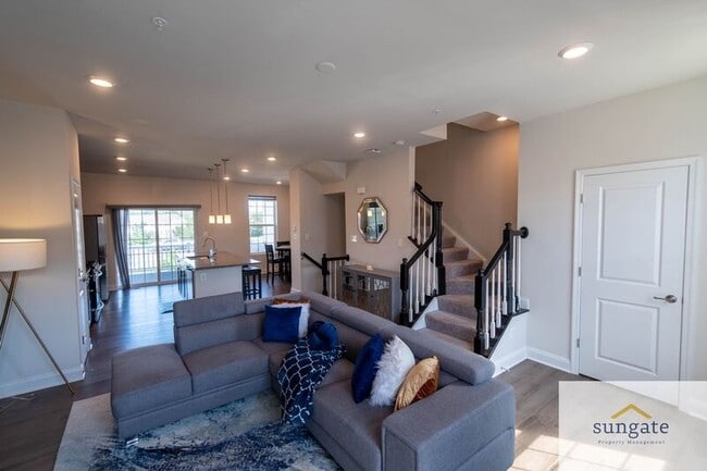 Building Photo - 1408 Onnesta Ct