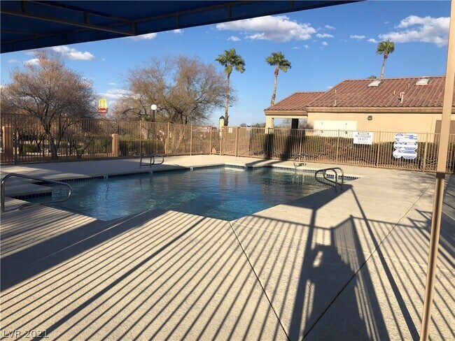 Pool - 7736 Allerton Ave